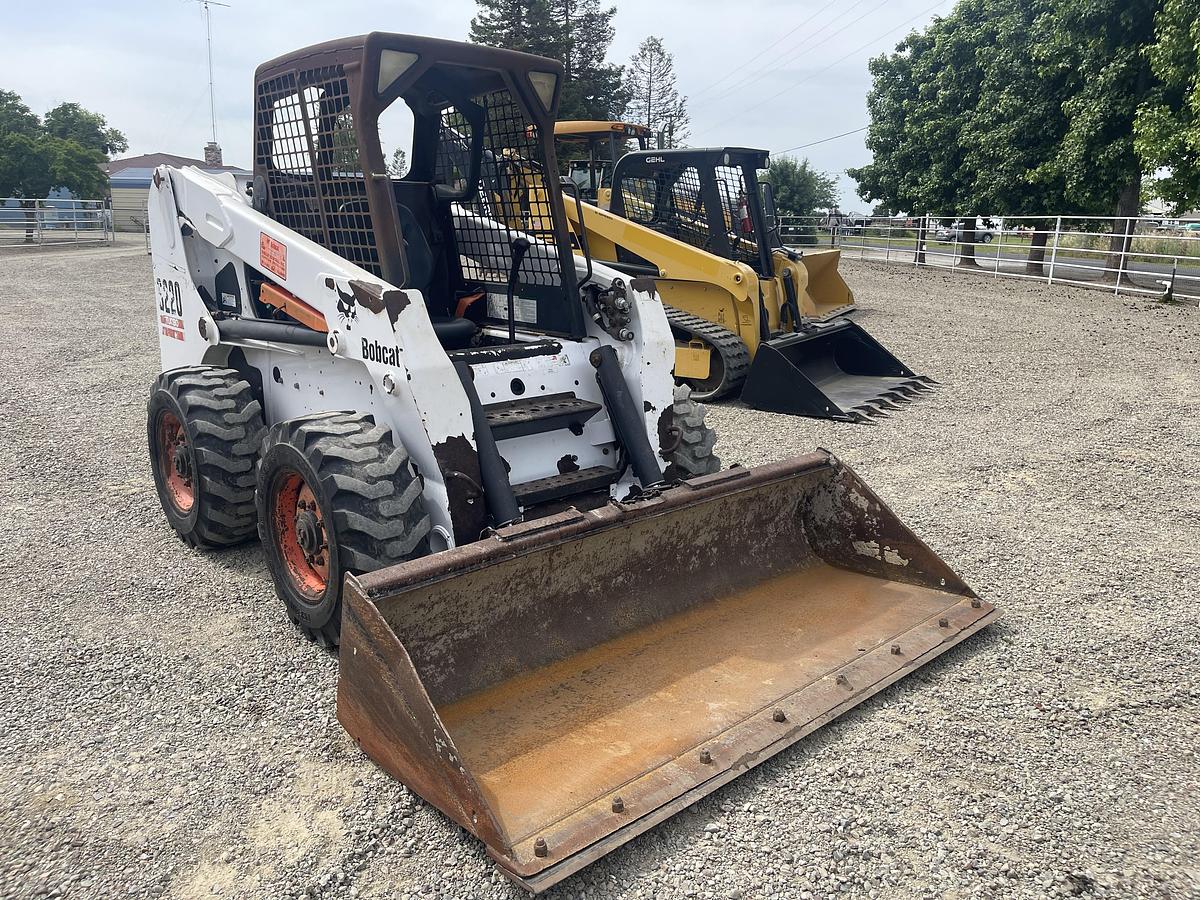 Used 2007 Bobcat S220