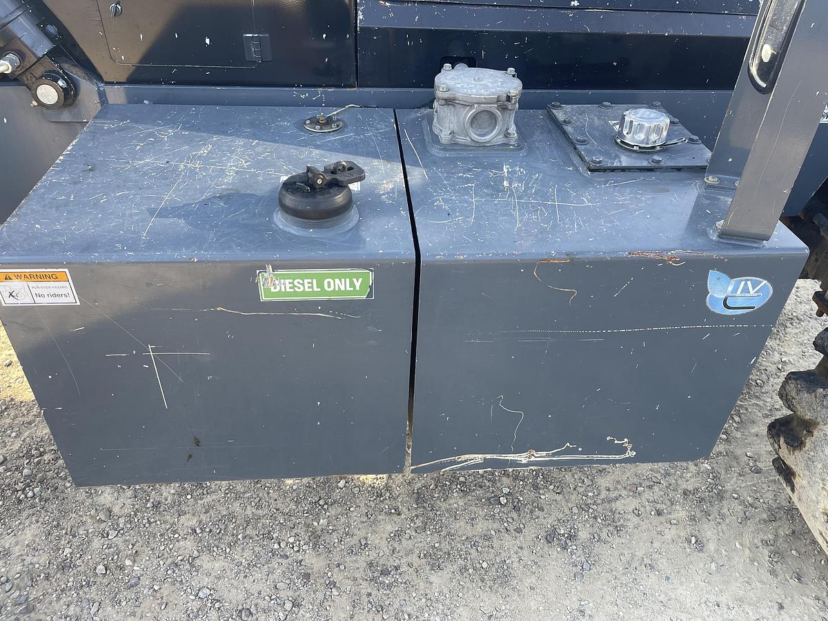 Used 2017 Gehl R56-34