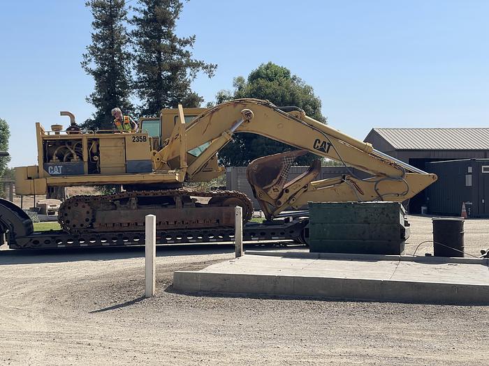 Used 1987 Cat 235B