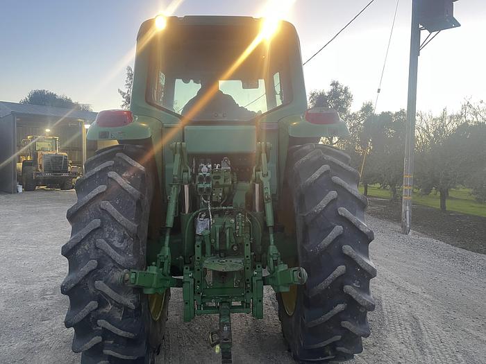 Used 2006 John Deere 7420