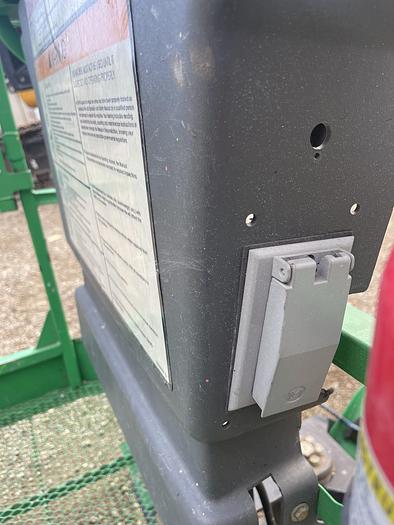 Used 2014 JLG E400AN 2WD 40FT