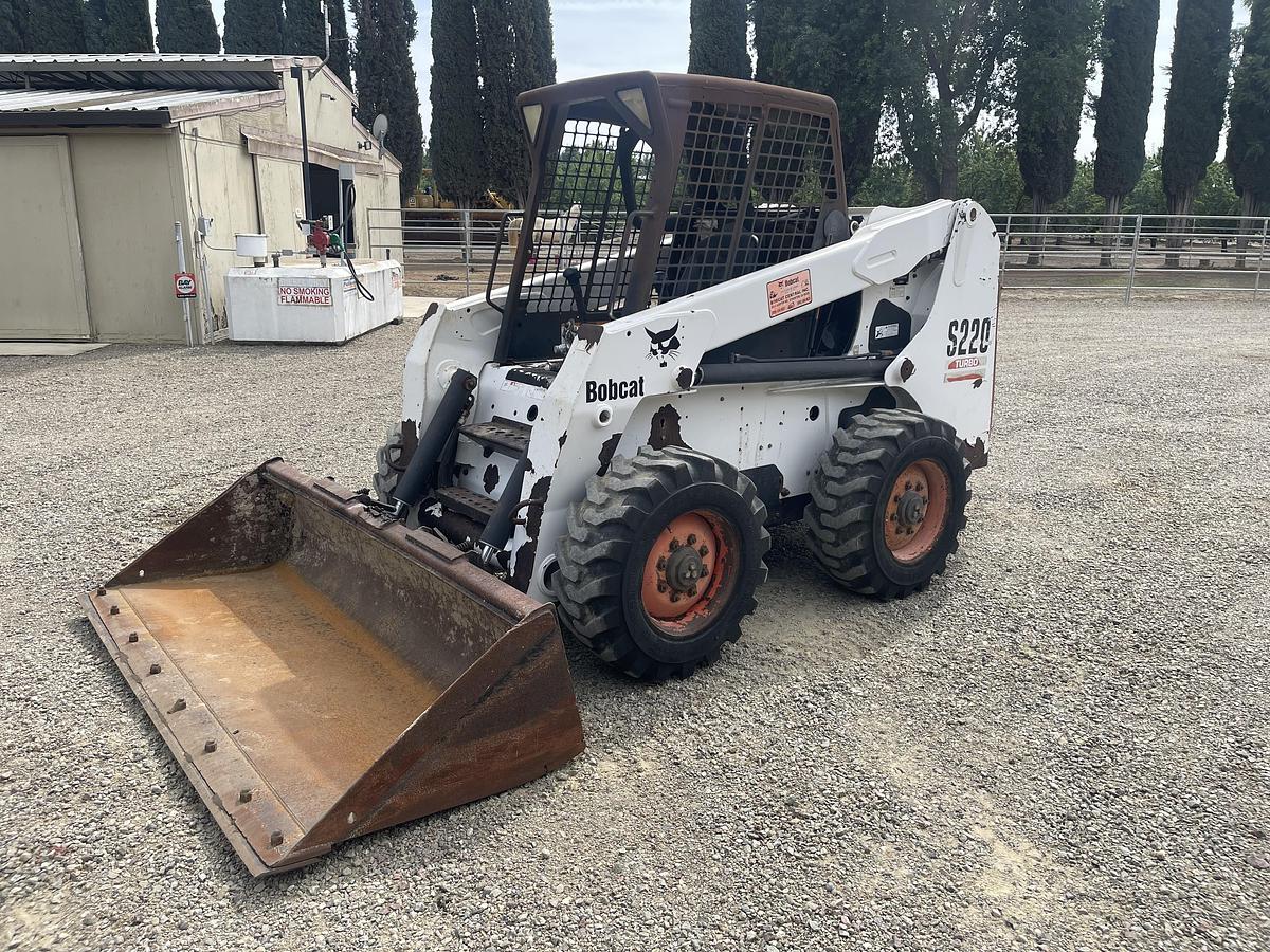 Used 2007 Bobcat S220
