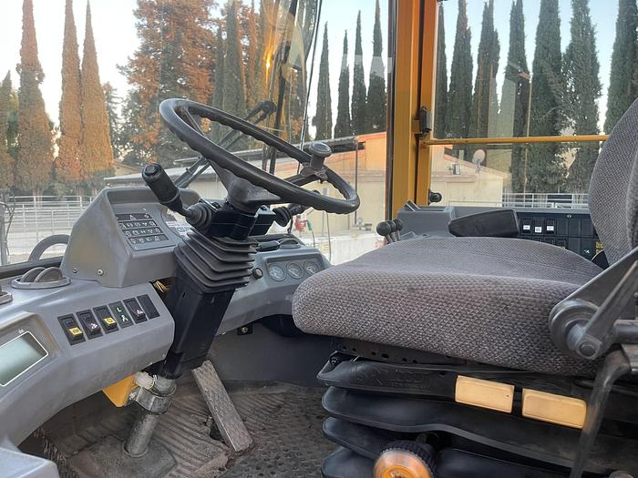 Used 1994 Volvo L50B