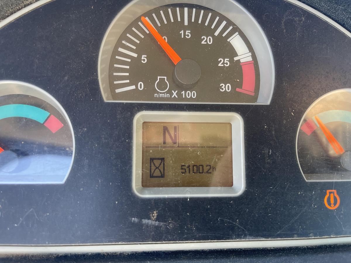 Used 2014 CAT 420F it