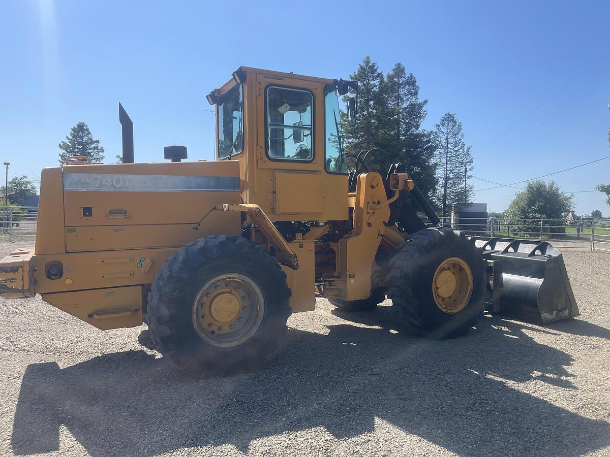 Used 2000 Hyundai HL740TM-3