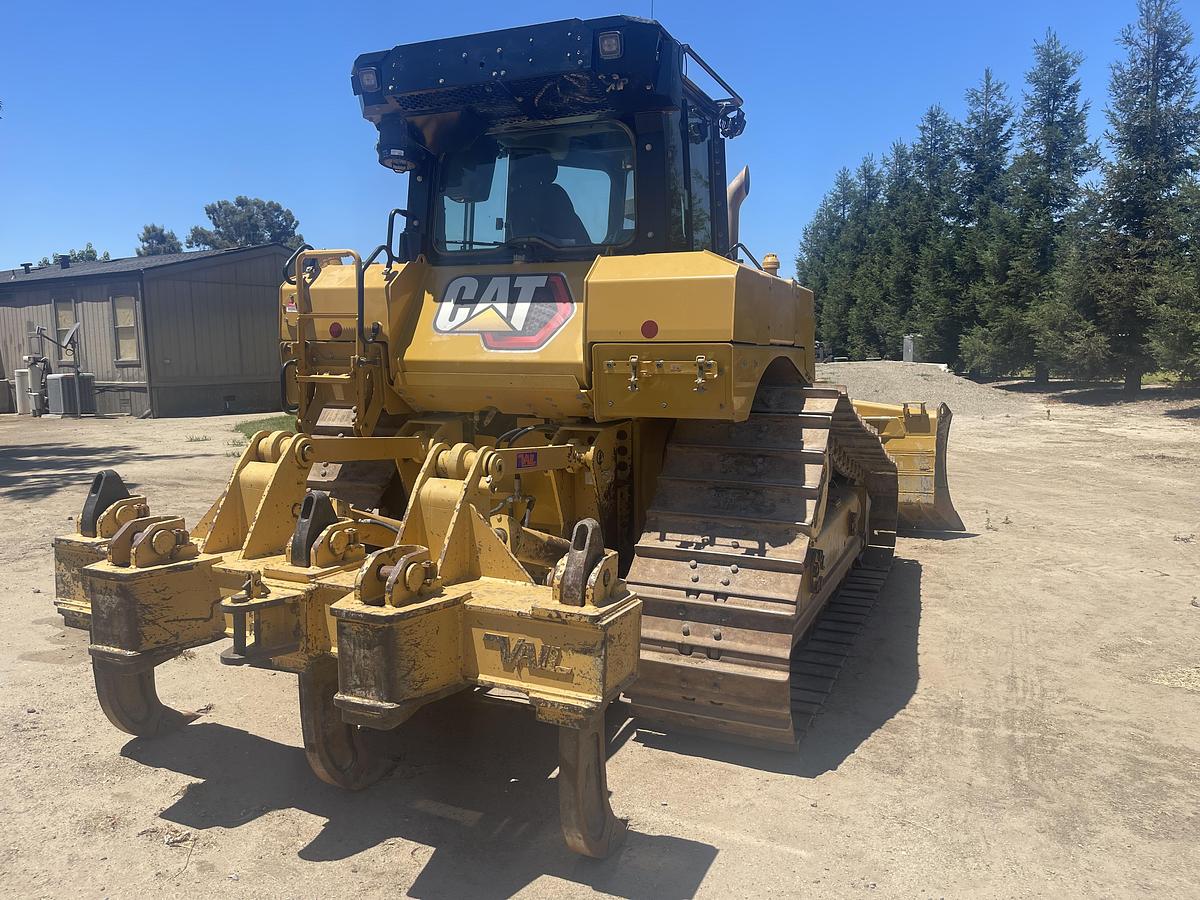 Used 2020 Cat D6