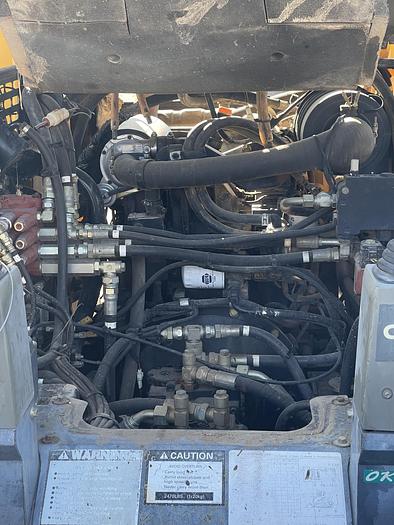 Used 2005 Gehl CLT80