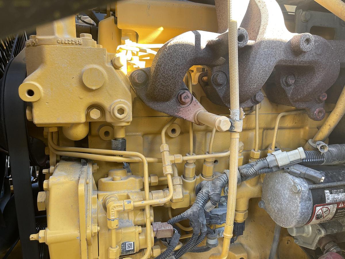 Used 2011 John Deere 210LJ