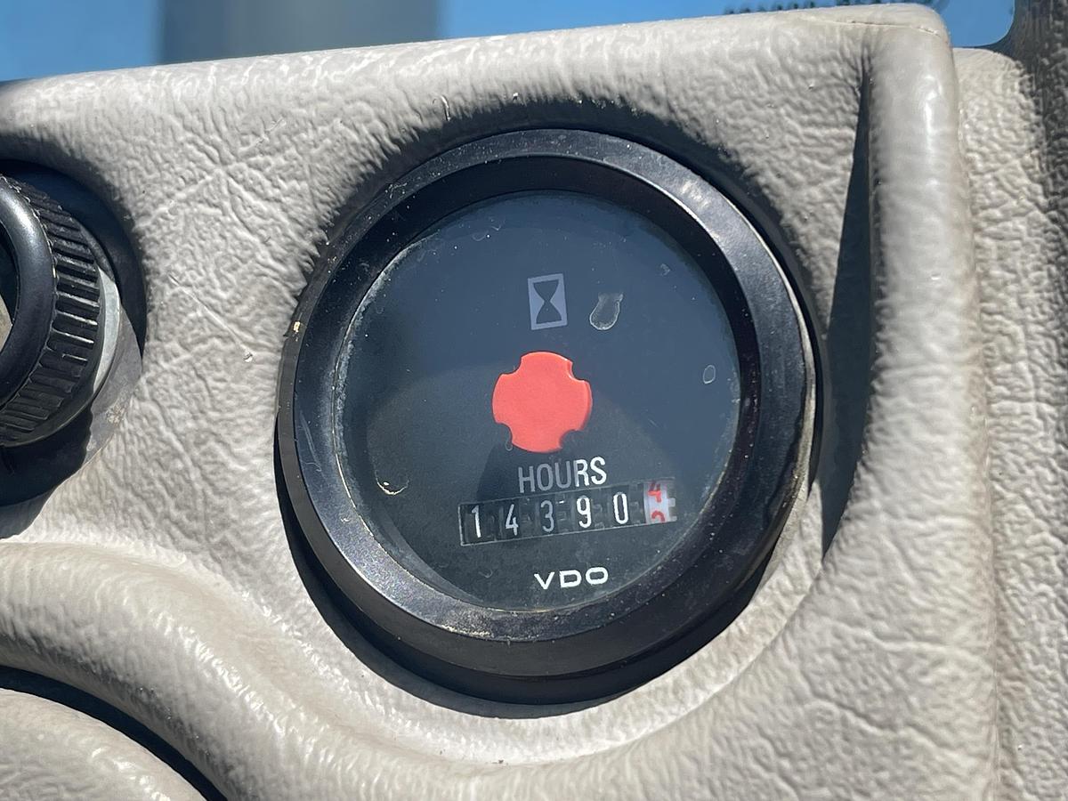 Used 2008 VOLVO L70F