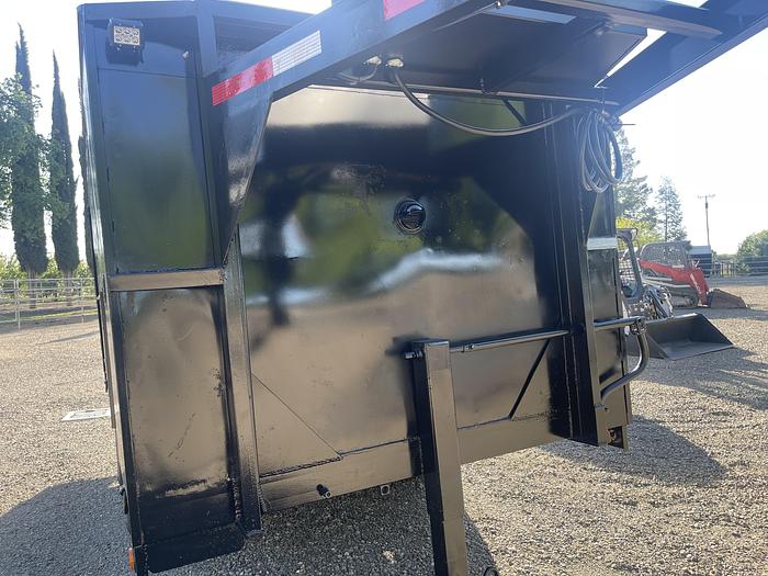 Used 2023 Custom Gooseneck Service Utility Weld