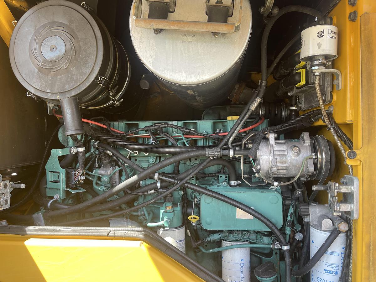 Used 2008 VOLVO L70F