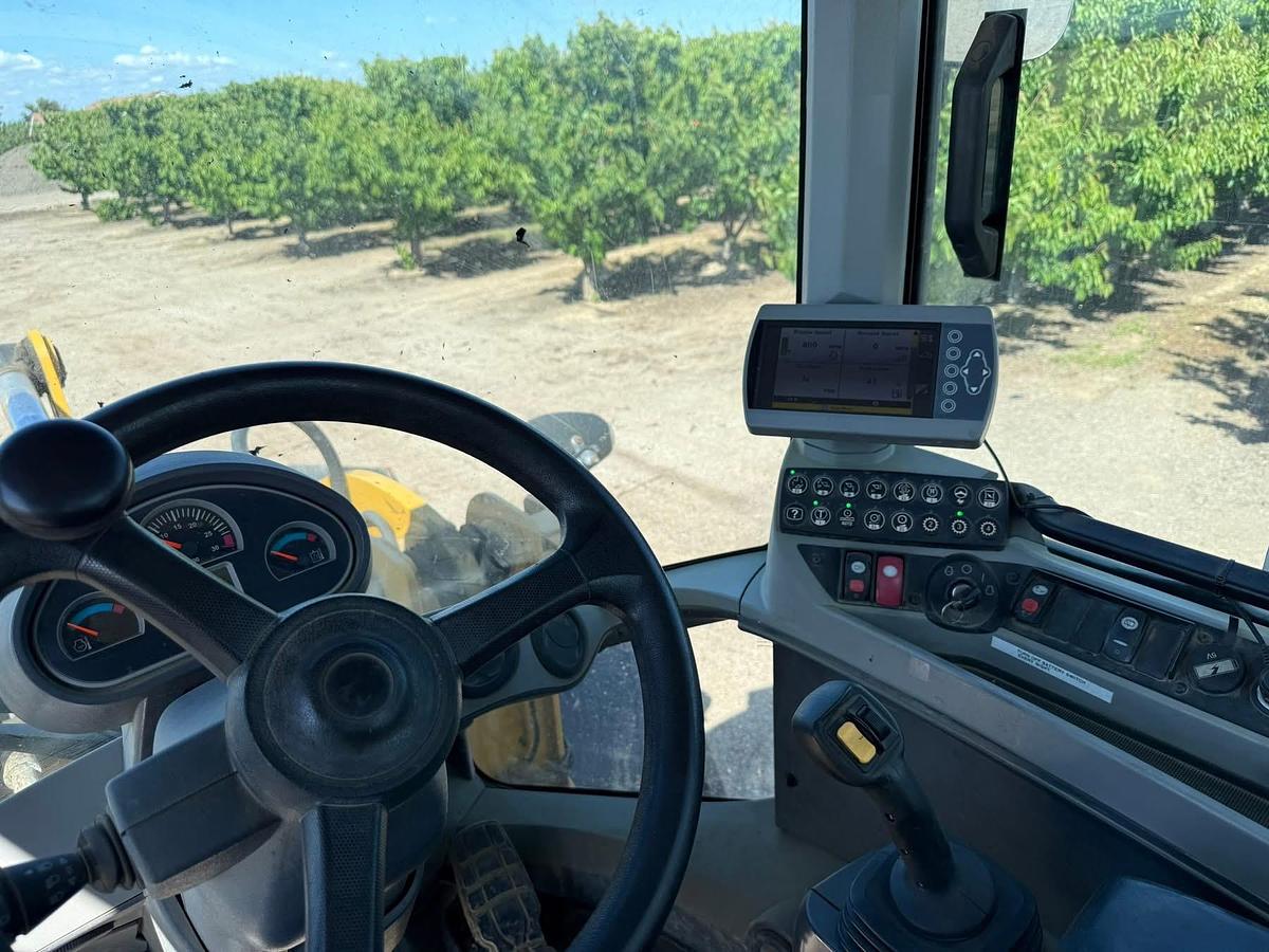 Used 2014 Cat 930K