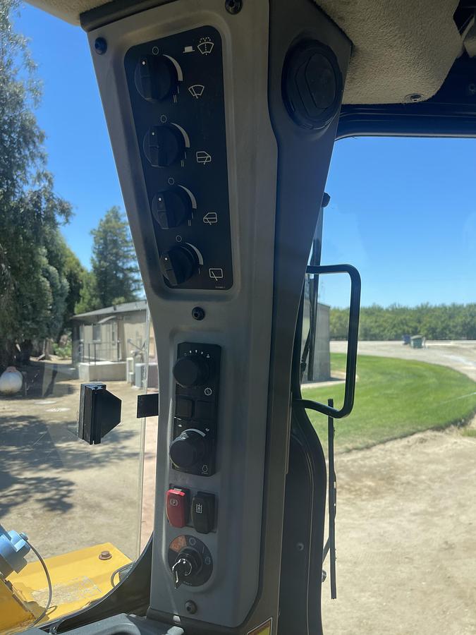 Used 2020 Cat D6