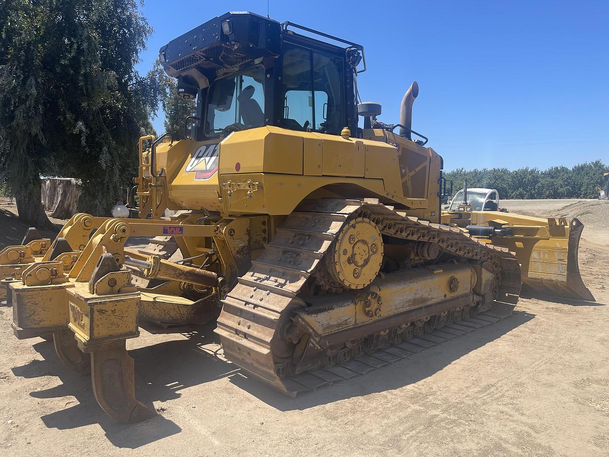Used 2020 Cat D6
