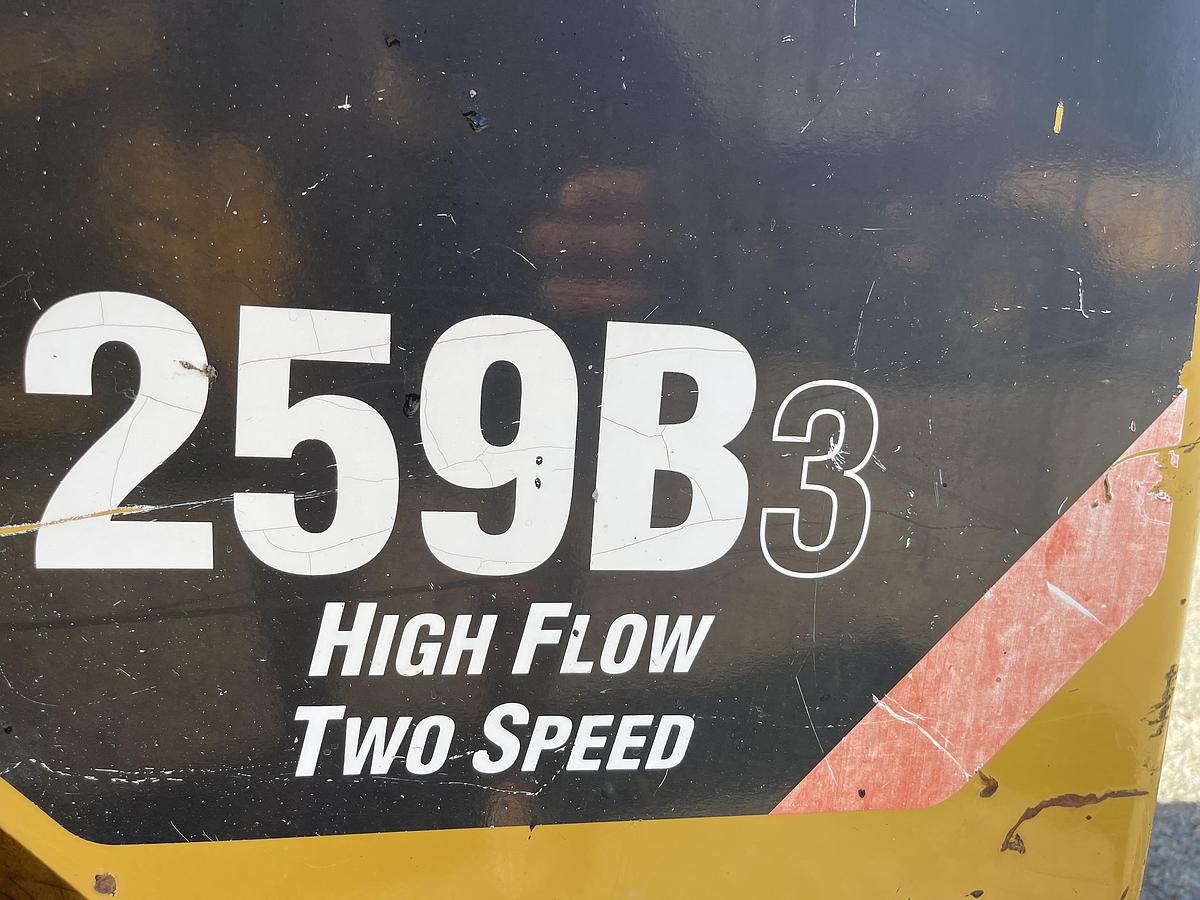 Used 2012 CAT 259b3