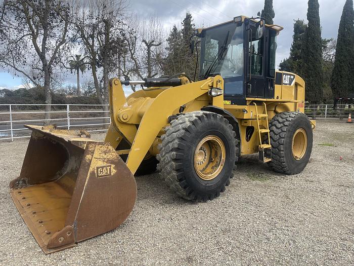 Used 2010 Cat 938Hz