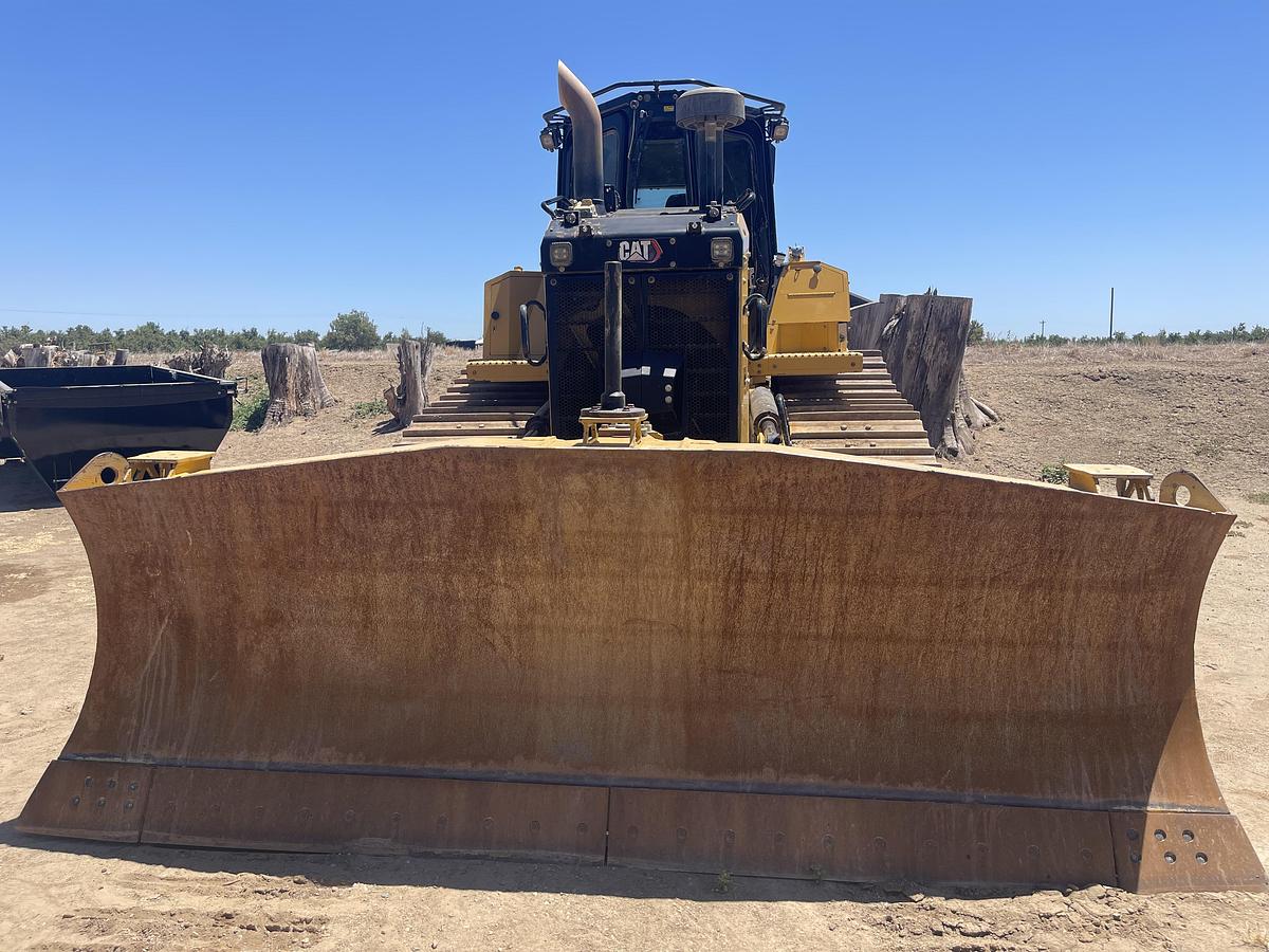 Used 2020 Cat D6