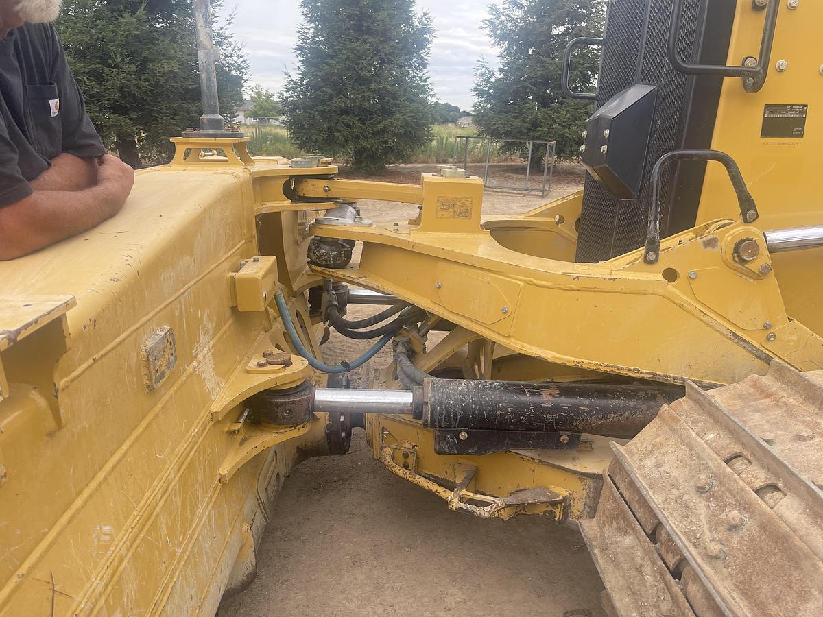 Used 2020 Cat D6