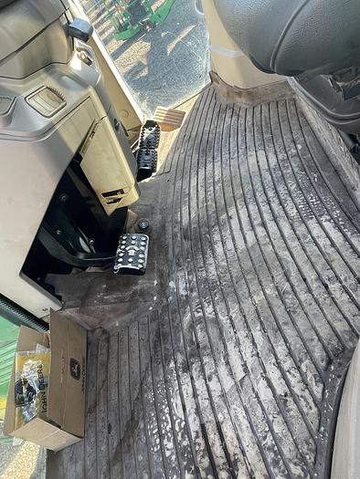 Used 2006 John Deere 7420