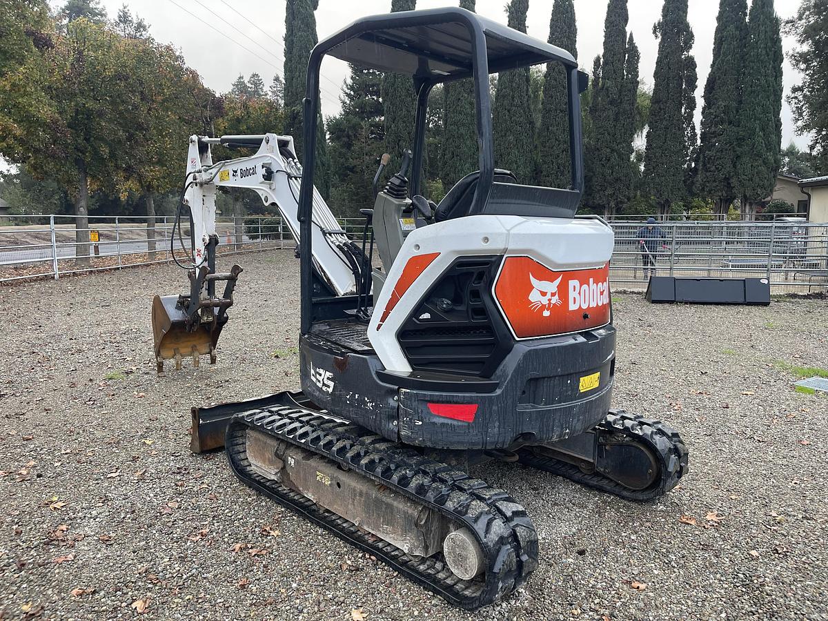 Used 2018 Bobcat E35 zts