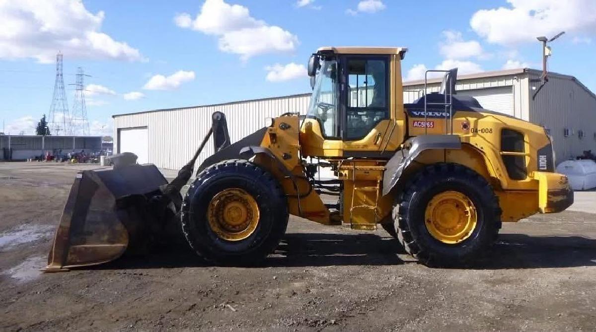 Used 2015 Volvo L110H