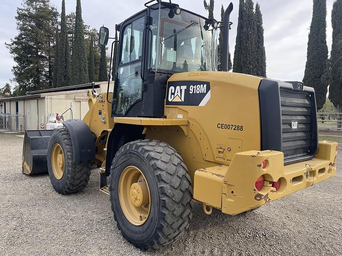 Used 2016 Cat 918M