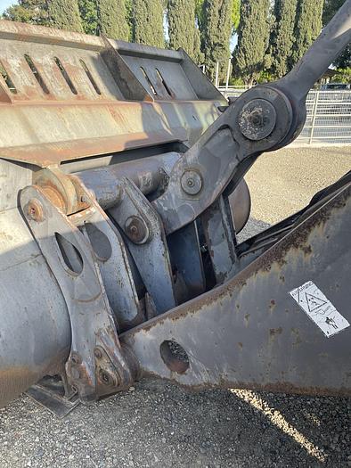 Used 1997 Volvo L180C Long Boom