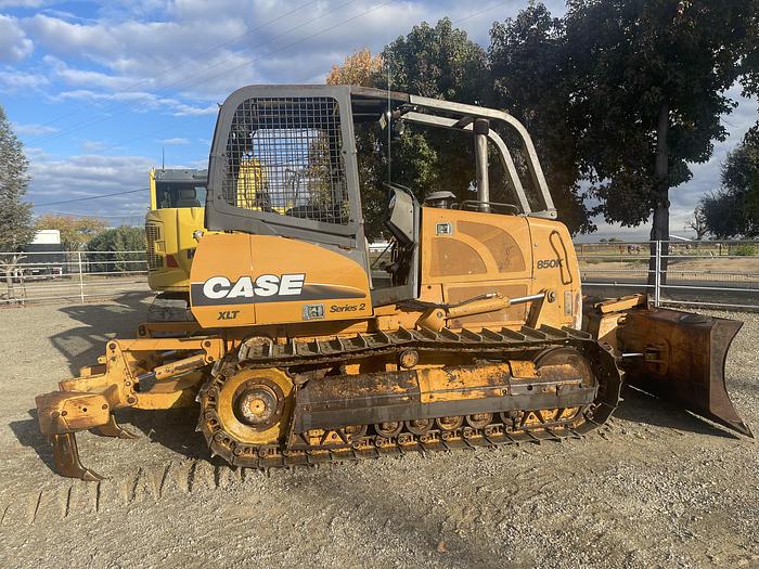 Used 2006 Case 850K XLT