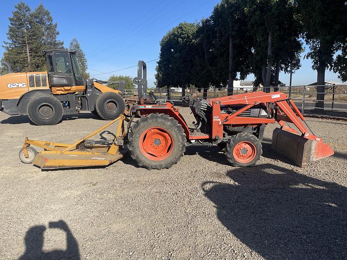 Used 2001 Kubota L3010