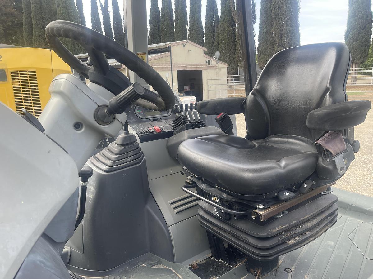 Used 2017 CAT 415F2 IL