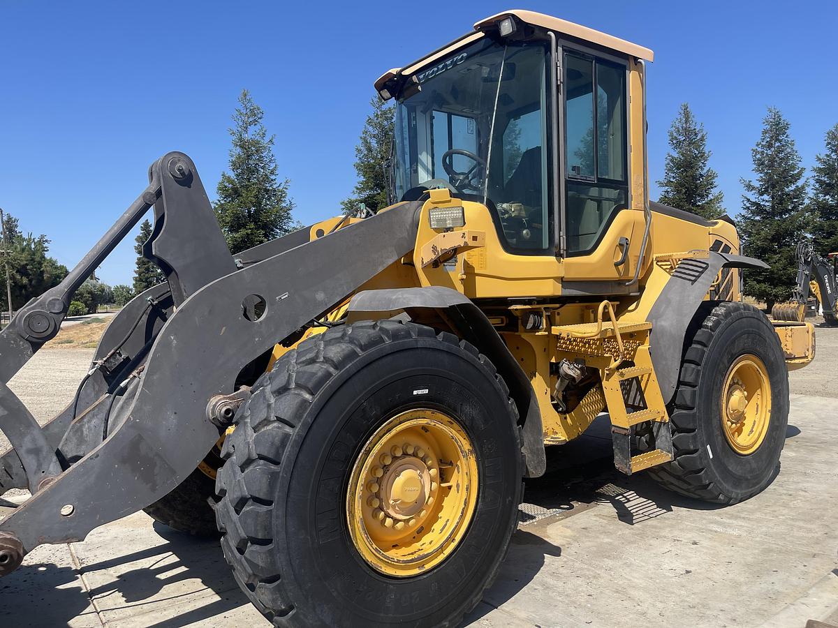 Used 2008 VOLVO L70F