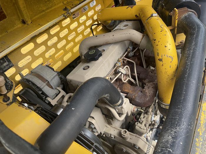 Used 1998 GEHL DL-10H 44