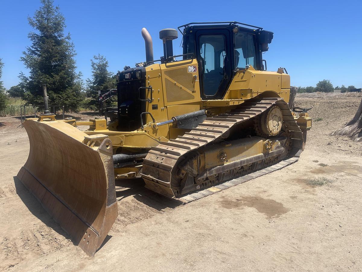 Used 2020 Cat D6
