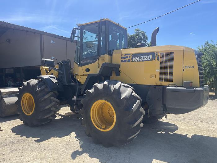 Used 2015 Komatsu WA 320-7