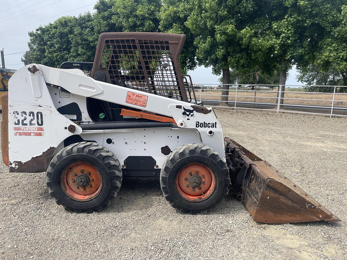 Used 2007 Bobcat S220