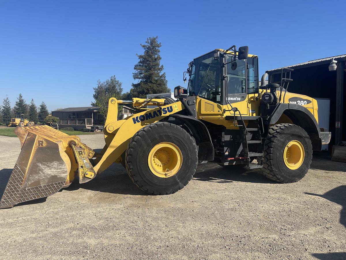 Used 2018 Komatsu WA380-8