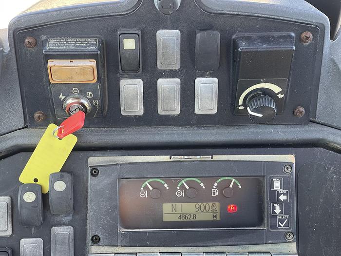 Used 2011 John Deere 310J