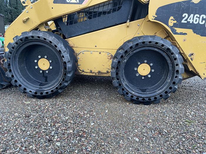 Used 2012 Cat 246C