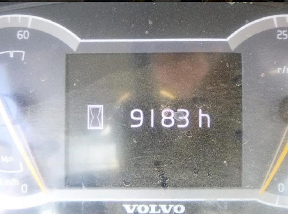 Used 2015 Volvo L110H