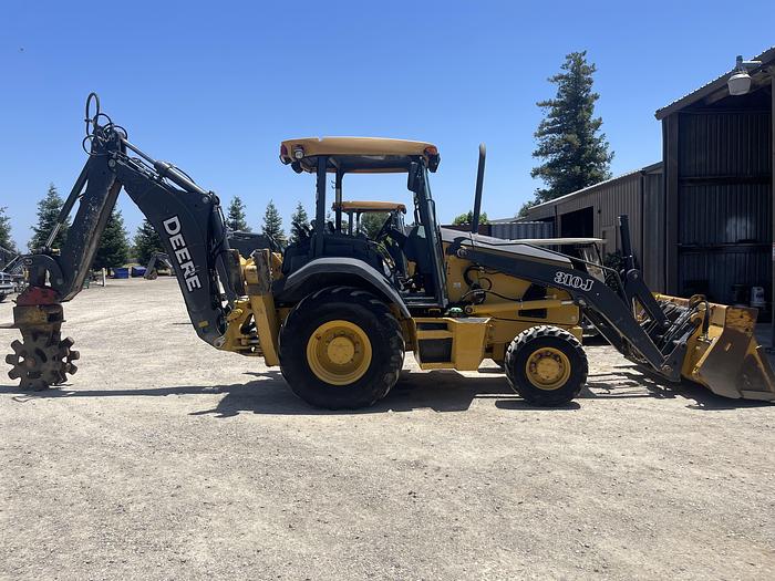 Used 2009 John Deere 310J