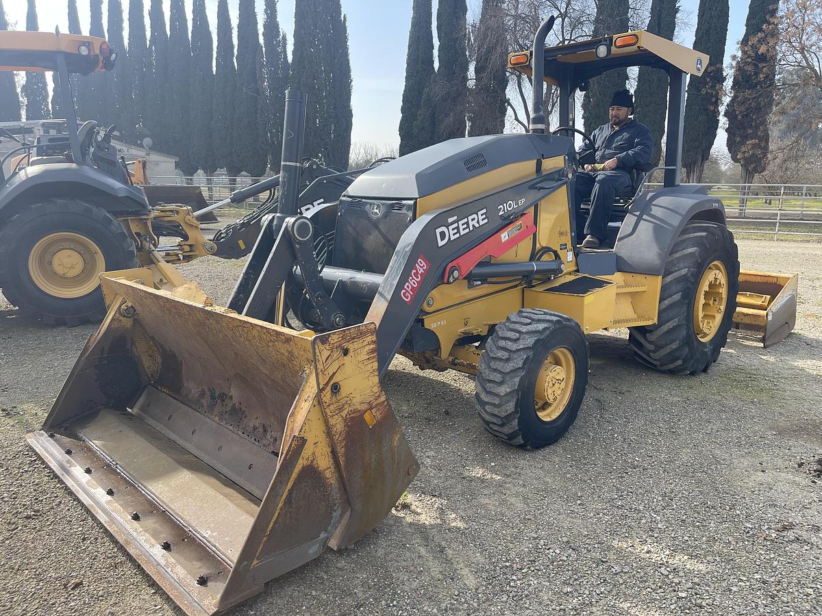 Used 2018 John Deere 210