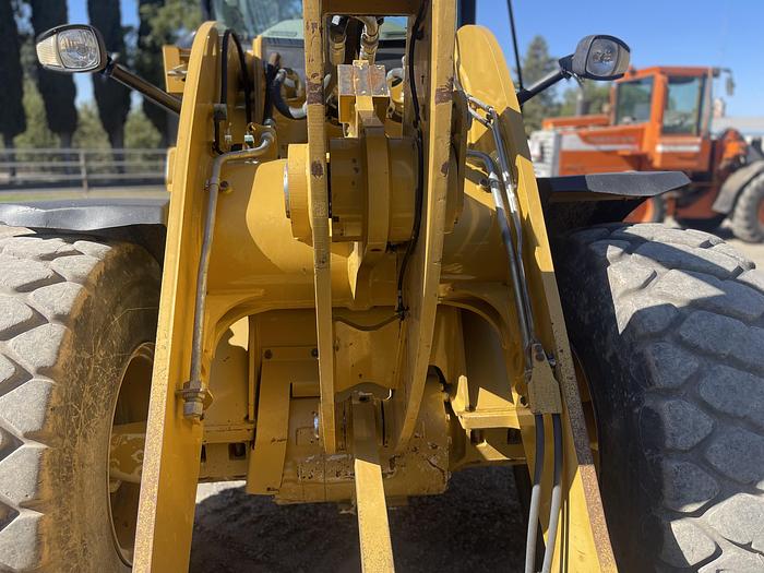 Used 2013 Cat 930K