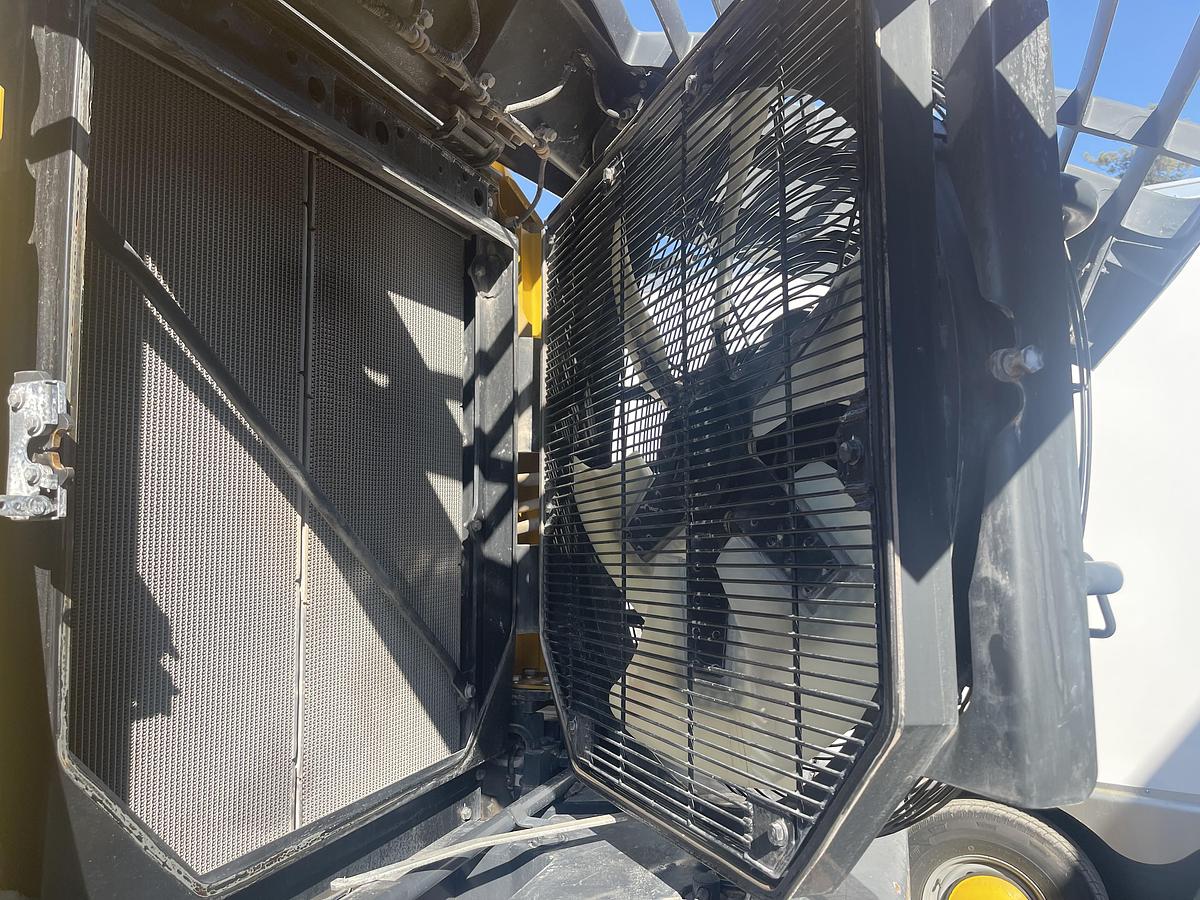 Used 2018 Komatsu WA380-8