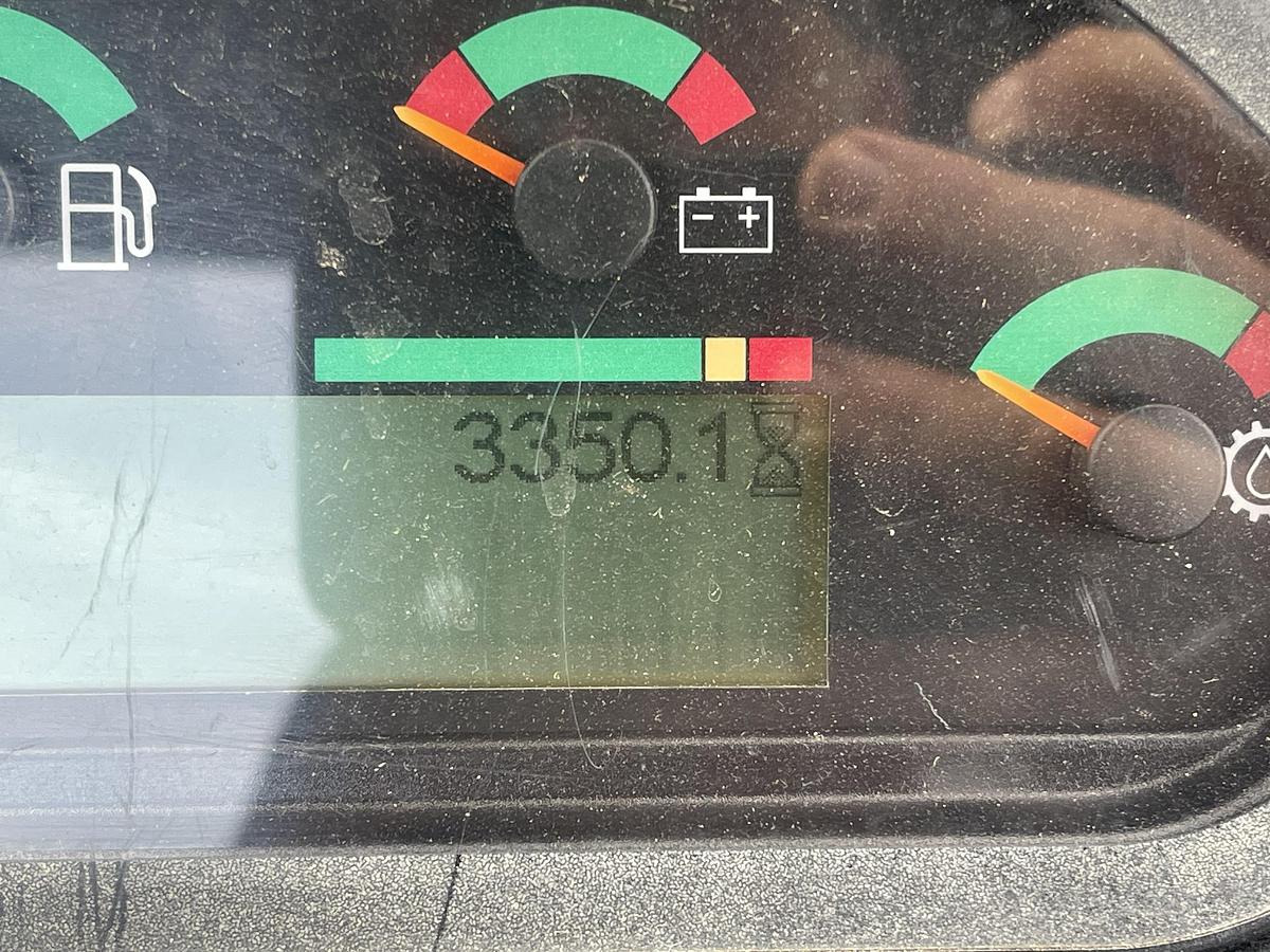 Used 2017 CAT 415F2 IL