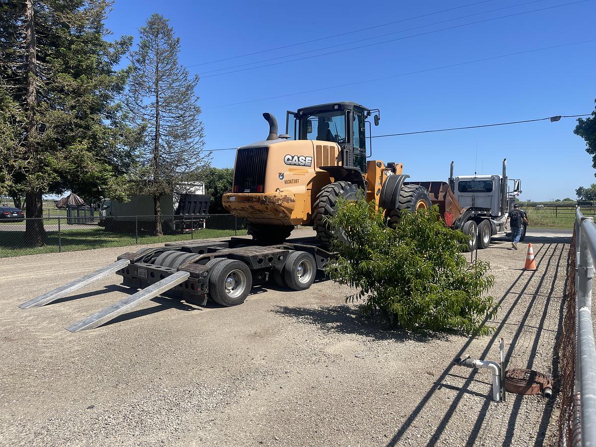 Used 2015 Case 821F