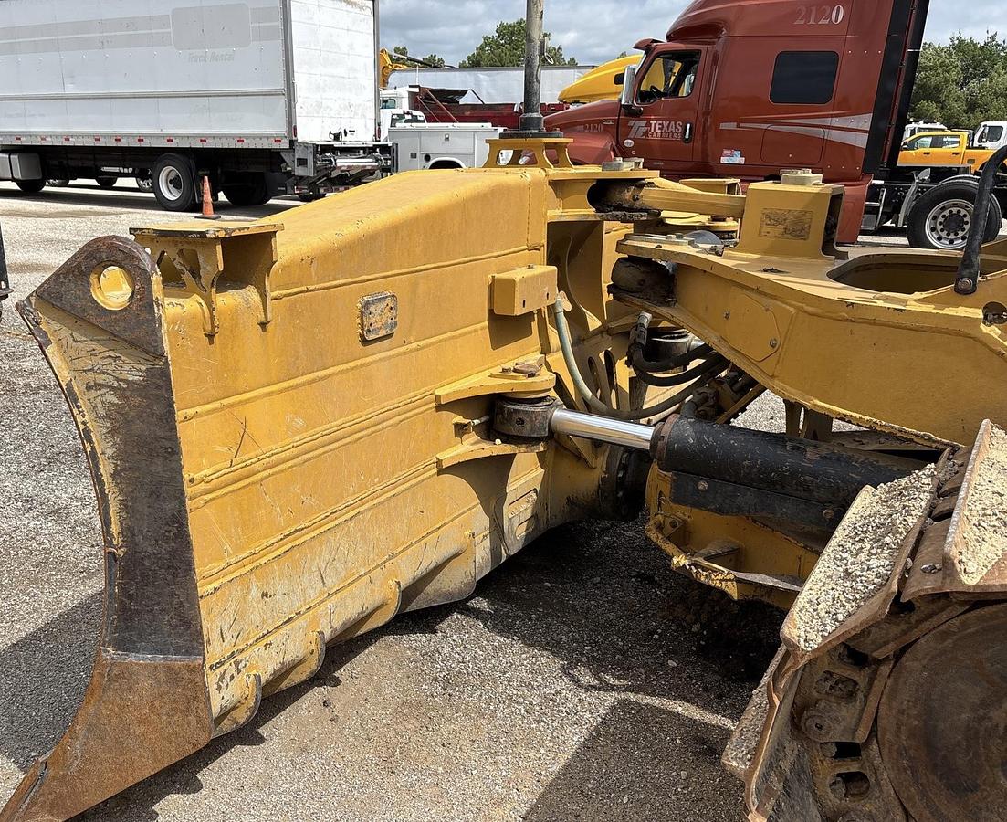 Used 2020 Cat D6