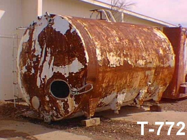 Usado 5000 GALLON STORAGE TANK. CB