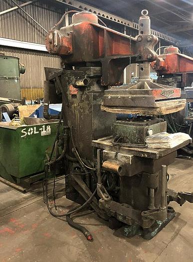 Used OSBORN 719 RJW JOLT SQUEEZE PIN LIFT MOLDING MACHINE