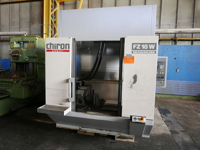 Gebraucht CNC Bearbeitungszentrum Chiron FZ 18 W