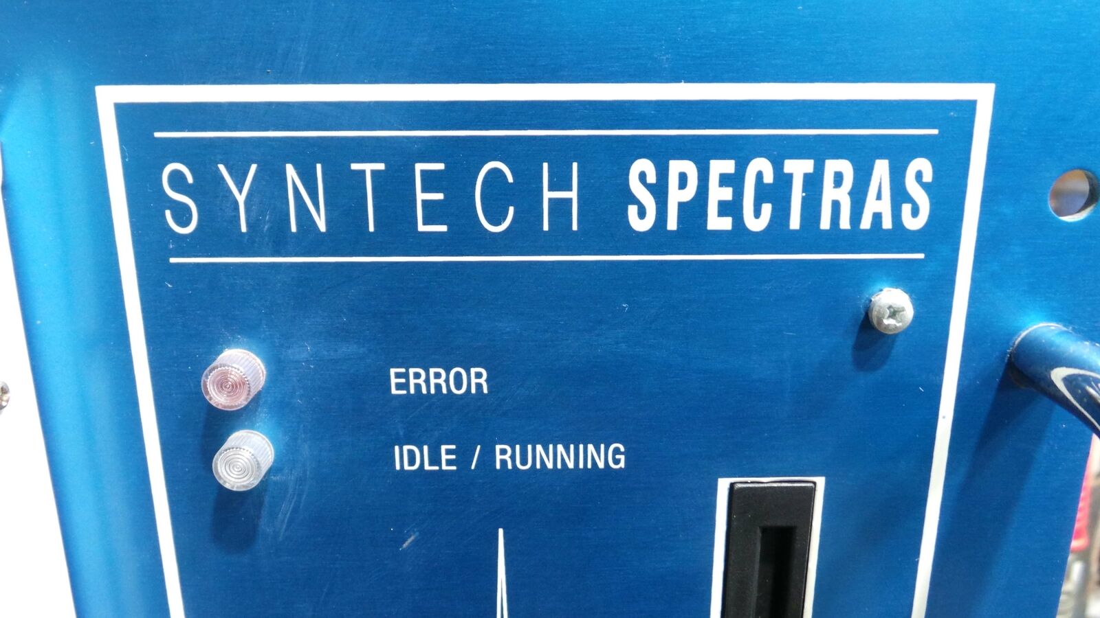 Used Syntech Spectras GC855 Syntech Spectras, GC855 / Seroes 600 / 220V / 3A / 50Hz
